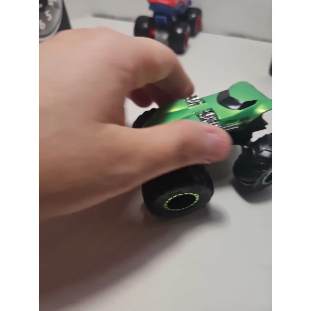 Hot Wheels Monster Jam Truck HW Demo Derby 1:64 Diecast Truck Superman Twin Mill
